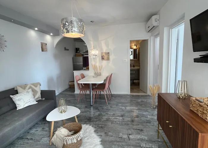 Divine Luxury * Hvar Town