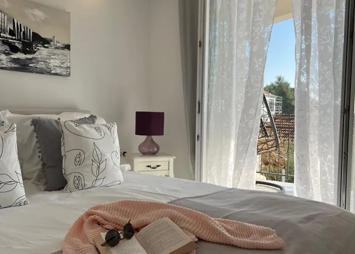 Divine Luxury Apartment Hvar Town