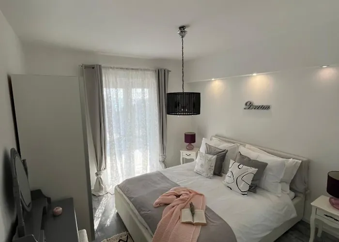 Divine Luxury Apartment *