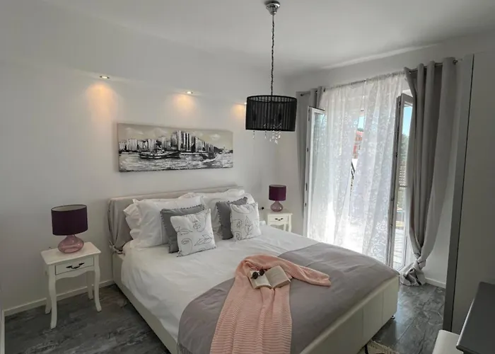 Divine Luxury * Hvar Town